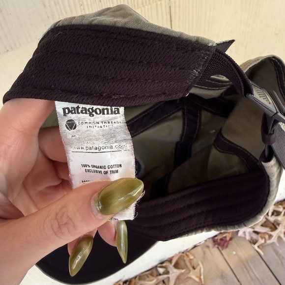 Patagonia P-6 Logo Visor - Picture 3 of 4